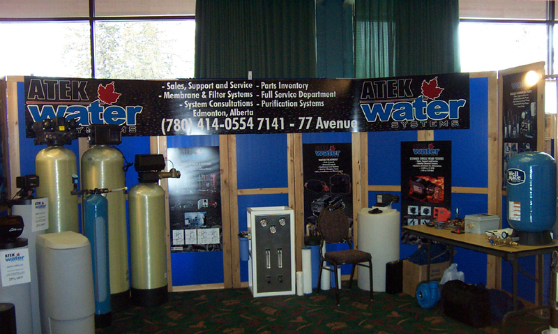 booth_1.jpg (465635 bytes)